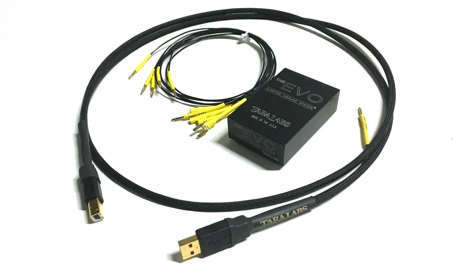 The Master USB cable with its EVO ground station